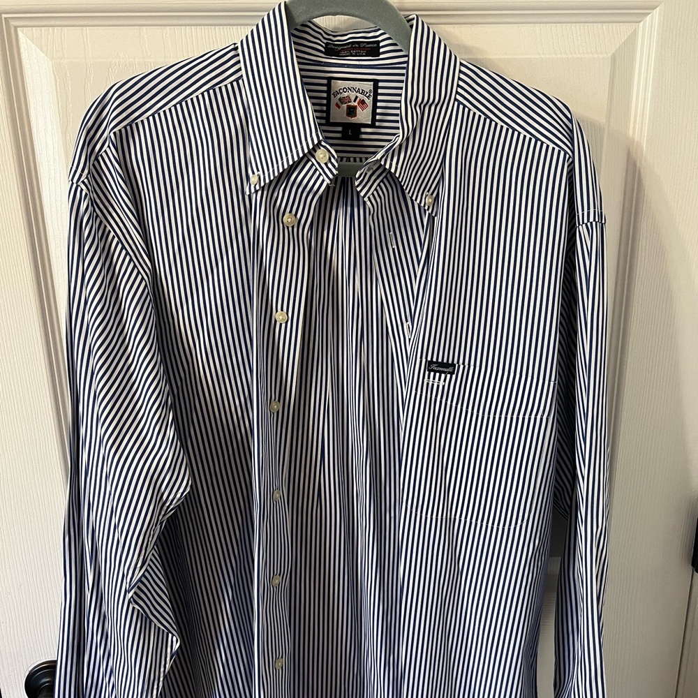 VINTAGE LONG SLEEVE BUTTON DOWN!